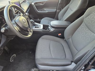 2024 Toyota RAV4 - Photo 8