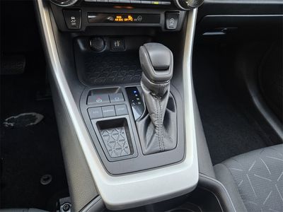 2024 Toyota RAV4 - Photo 14