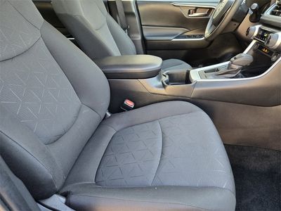 2024 Toyota RAV4 - Photo 9