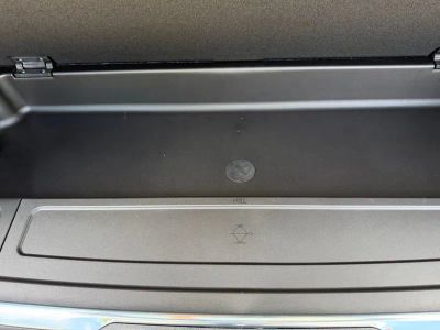 2026 Jeep Grand Wagoneer — photo 46 view