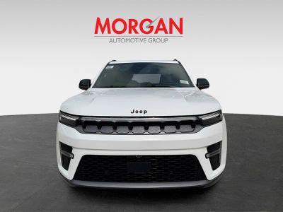 2026 Jeep Grand Wagoneer — photo 8 view