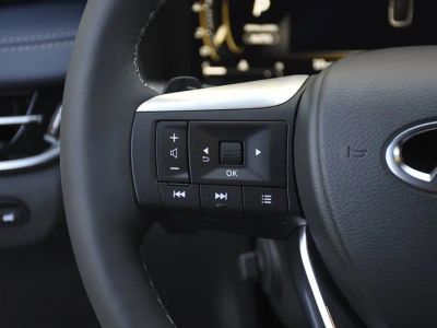 2026 INFINITI QX60 — photo 8 view