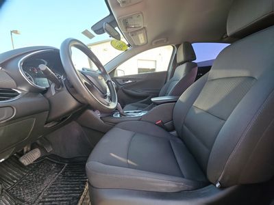 2017 Chevrolet Malibu - Photo 9