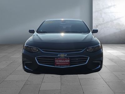 2017 Chevrolet Malibu - Photo 2