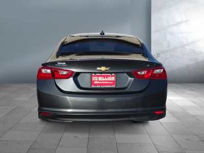 2017 Chevrolet Malibu - Photo 5