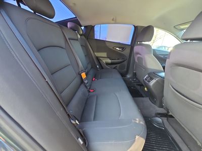 2017 Chevrolet Malibu - Photo 14