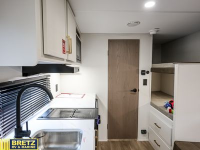 2026 Grand Design Transcend One - Photo 9