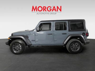 2026 Jeep Wrangler — photo 8 view