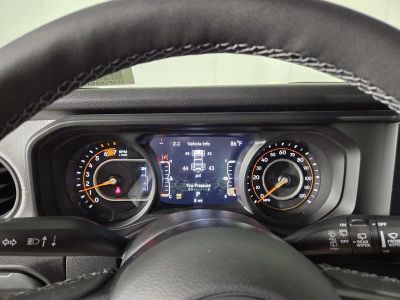 2026 Jeep Wrangler — photo 15 view