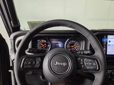 2026 Jeep Wrangler — photo 14 view