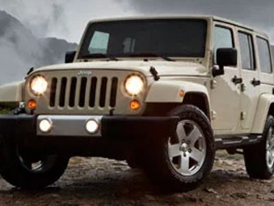 2012 Jeep Wrangler — photo 10 view