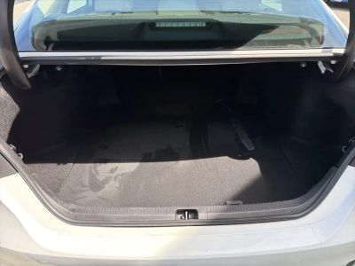 2019 Toyota Camry - Photo 15