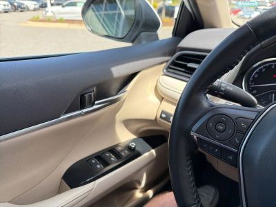 2019 Toyota Camry - Photo 20