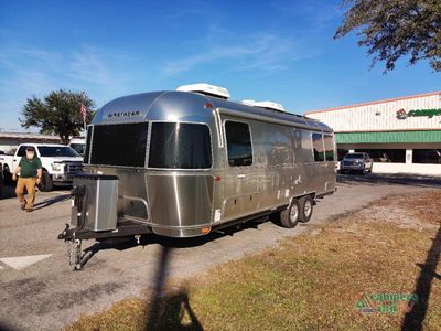 2023 Airstream International - Photo 2
