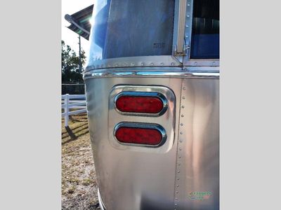 2023 Airstream International - Photo 18
