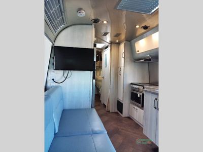 2023 Airstream International - Photo 32