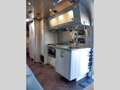 2023 Airstream International - Photo 31