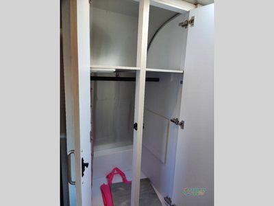 2023 Airstream International - Photo 35