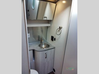 2023 Airstream International - Photo 38