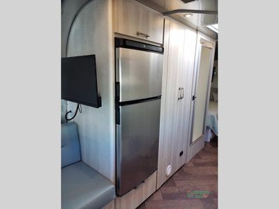 2023 Airstream International - Photo 33