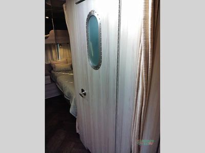 2023 Airstream International - Photo 37