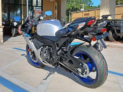 2026 Suzuki GSX-R750 - Photo 6