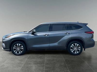 2021 Toyota Highlander — detail view