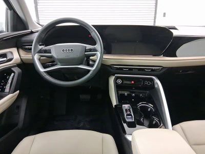 2026 2025 Q5 SUV - Photo 4