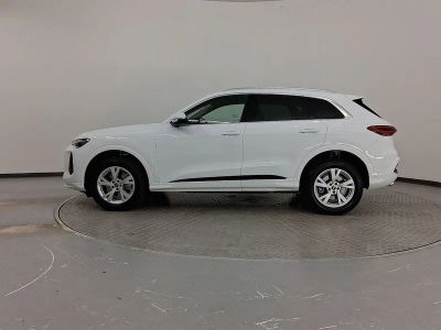 2026 2025 Q5 SUV - Photo 2
