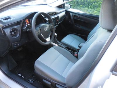 2019 Toyota Corolla — photo 10 view