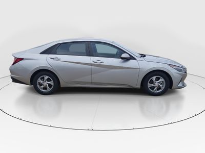 2023 Hyundai Elantra - Photo 8