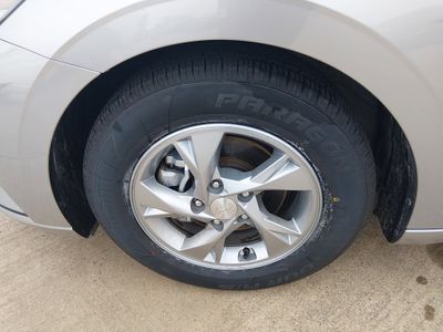 2023 Hyundai Elantra - Photo 10