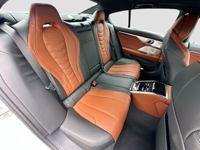 2026 BMW 8 Series - Photo 22