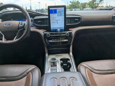 2024 Ford Explorer — photo 14 view