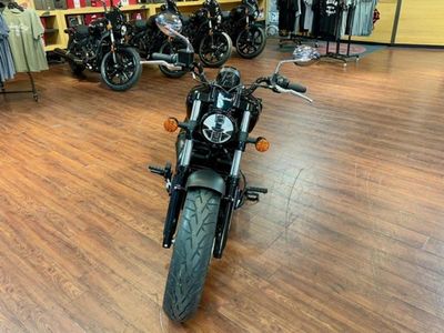 2025 Indian Motorcycle Scout Sixty Bobber Black Metallic - Photo 3