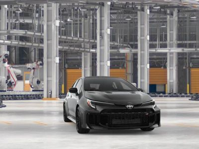 2026 Toyota GR Corolla - Photo 18