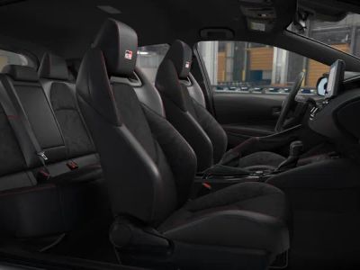2026 Toyota GR Corolla - Photo 20