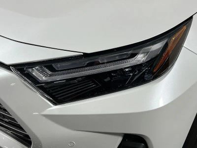 2024 Toyota RAV4 — photo 9 view