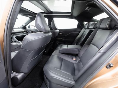 2025 Toyota Crown - Photo 6