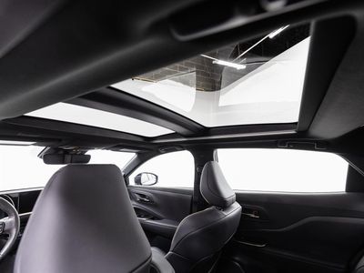 2025 Toyota Crown - Photo 5