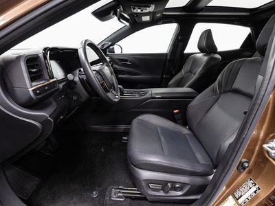 2025 Toyota Crown - Photo 4
