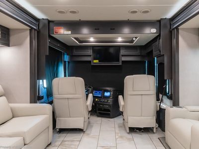2026 Fleetwood Discovery LXE - Photo 4