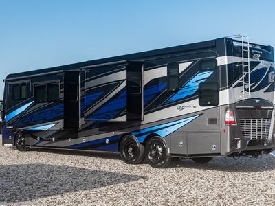 2026 Fleetwood Discovery LXE - Photo 2