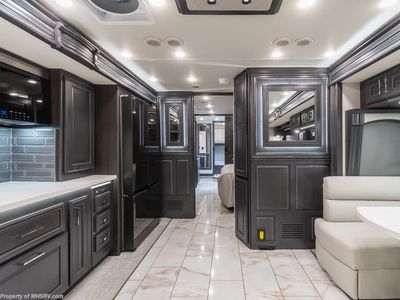 2026 Fleetwood Discovery LXE - Photo 15