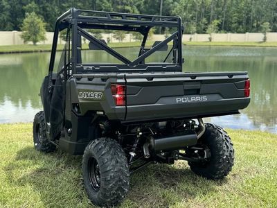 2026 Polaris Ranger 1000 EPS — interior view