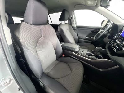 2023 Toyota Highlander — photo 27 view