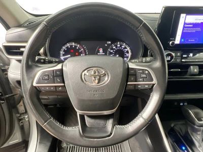2023 Toyota Highlander — photo 15 view