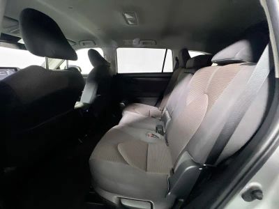2023 Toyota Highlander — photo 25 view