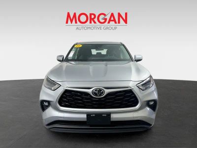 2023 Toyota Highlander — photo 8 view