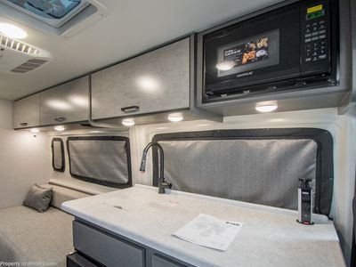 2026 Thor Motor Coach Tellaro Sport - Photo 8